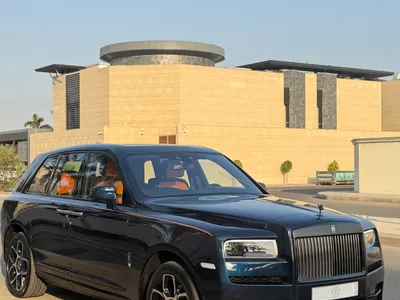 2022 رولز رويس كولينان بلاك بادج