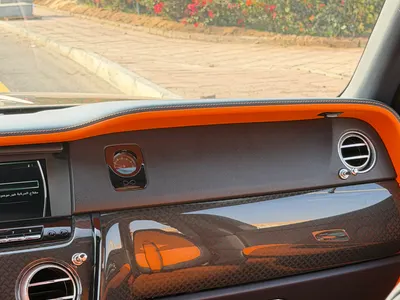 2022 رولز رويس كولينان بلاك بادج