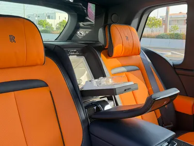 2022 رولز رويس كولينان بلاك بادج