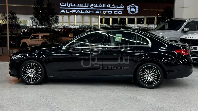 2025 مرسيدس - بنز سي 200