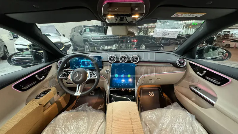 2025 مرسيدس - بنز سي 200