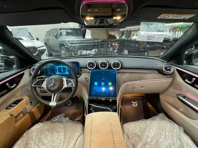 2025 مرسيدس - بنز سي 200