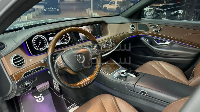 2015 مرسيدس - بنز إس 400