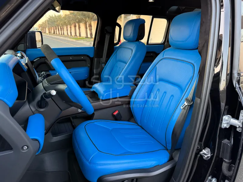 2024 لاند روفر ديفيندر اكس