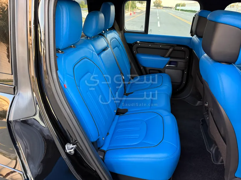 2024 لاند روفر ديفيندر اكس