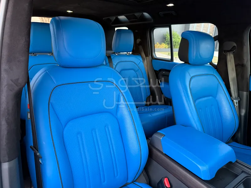 2024 لاند روفر ديفيندر اكس