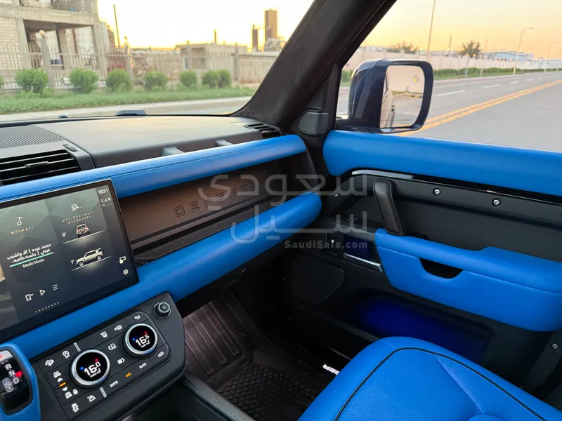 2024 لاند روفر ديفيندر اكس