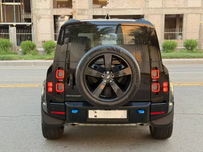 2024 لاند روفر ديفيندر اكس