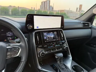 2025 لكزس إل إكس 600 اوف رود