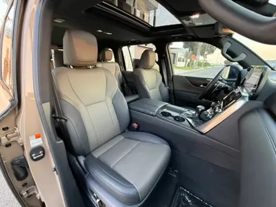 2025 لكزس إل إكس 600 اوف رود