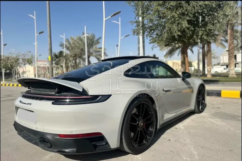 2022 بورش 911 كاريرا جي تي اس