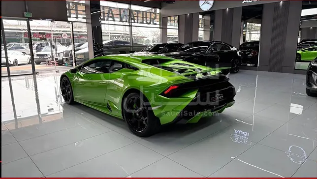 2023 لمبرجيني هوراكان إس تو أو