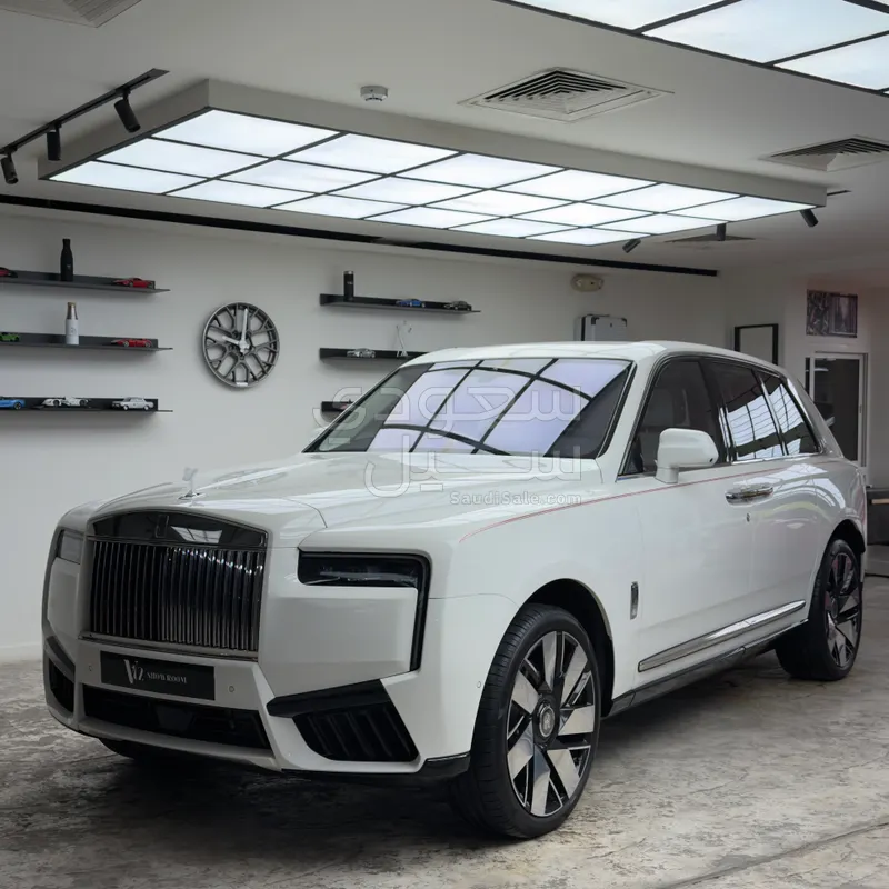 2025 Rolls-Royce Cullinan Silver Badge