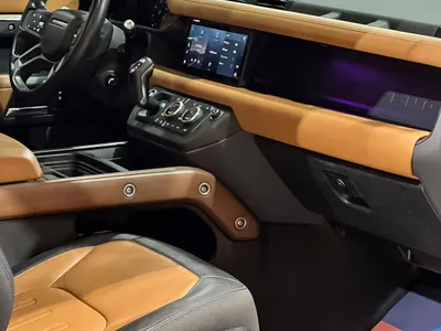 2021 لاند روفر ديفيندر اكس