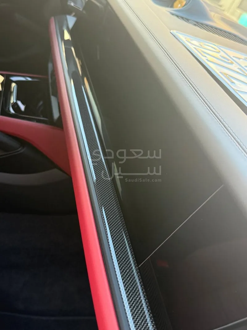 2025 Porsche Cayenne GTS