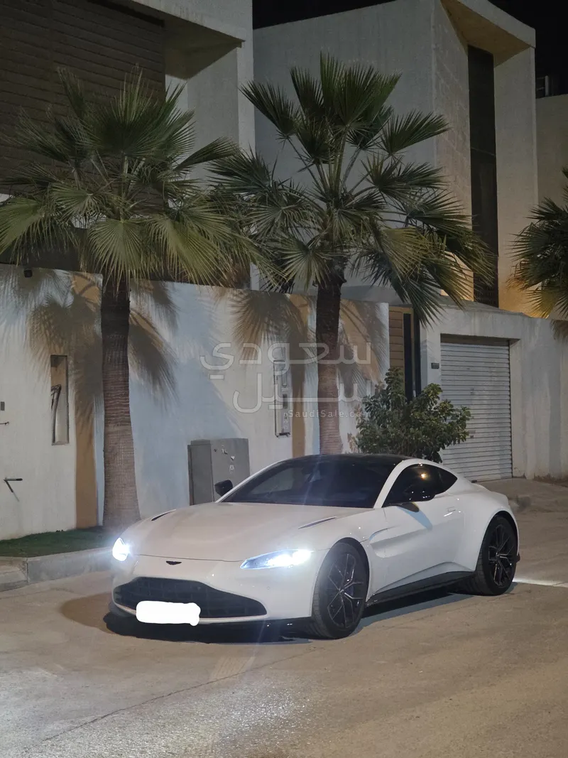 2022 استون مارتن فانتج ليمتد