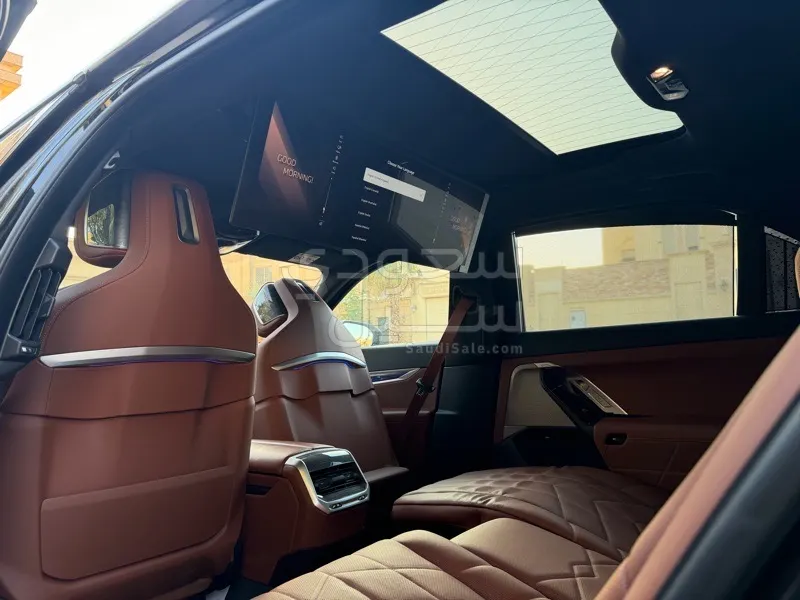 2023 بي ام دبليو الفئة السابعة 735 إل أي