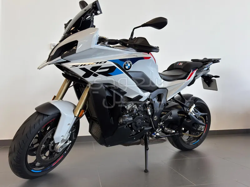 2024 بي ام دبليو دراجة نارية اس 1000 إكس أر