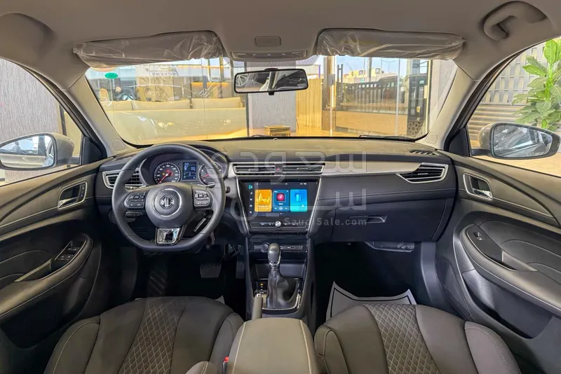 2025 ام جي ام جي 5