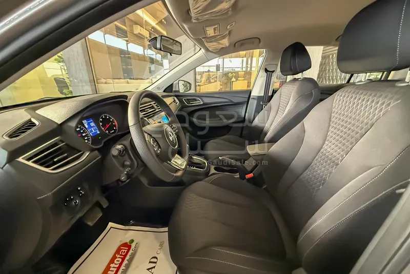 2025 ام جي ام جي 5