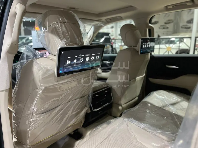 2026 تويوتا لاند كروزر جي اكس ار4