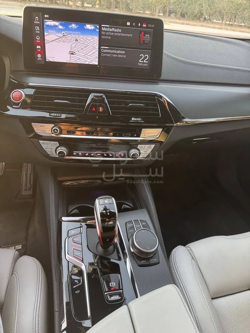 2021 بي ام دبليو الفئة ام إم 5 كومباتيشن باكج