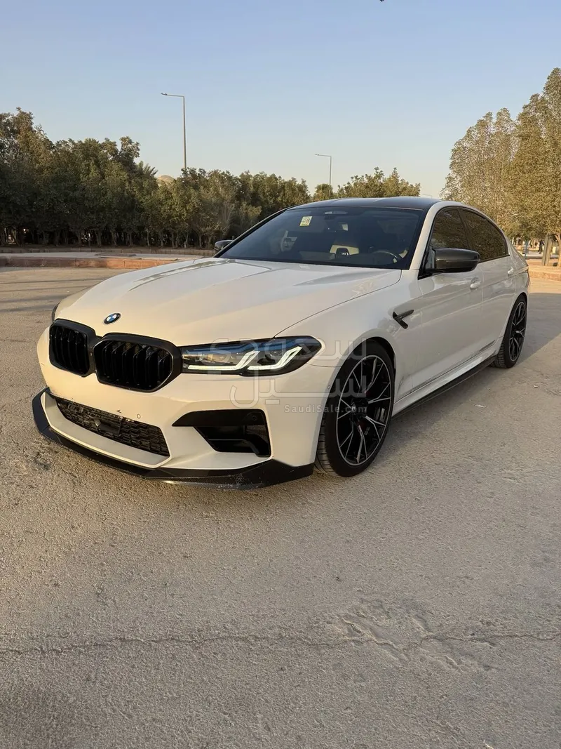 2021 بي ام دبليو الفئة ام إم 5 كومباتيشن باكج