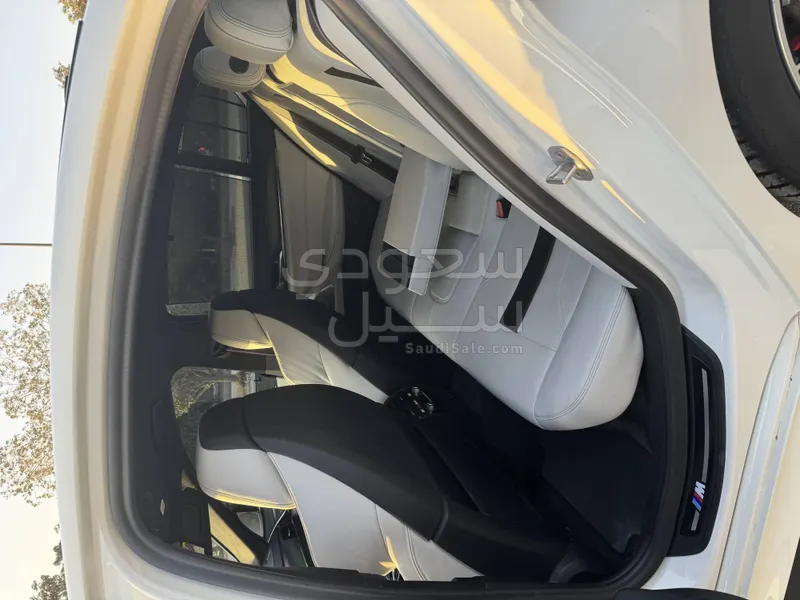 2021 بي ام دبليو الفئة ام إم 5 كومباتيشن باكج