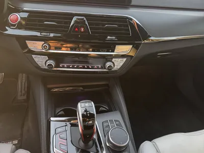 2021 بي ام دبليو الفئة ام إم 5 كومباتيشن باكج