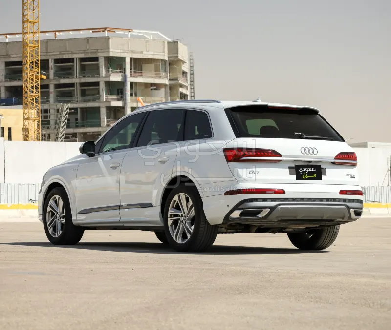 2022 اودي كيو 7 اس لاين