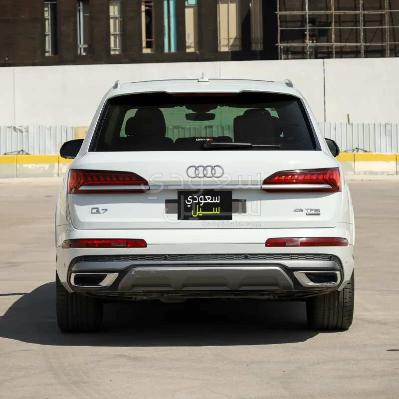 2022 اودي كيو 7 اس لاين