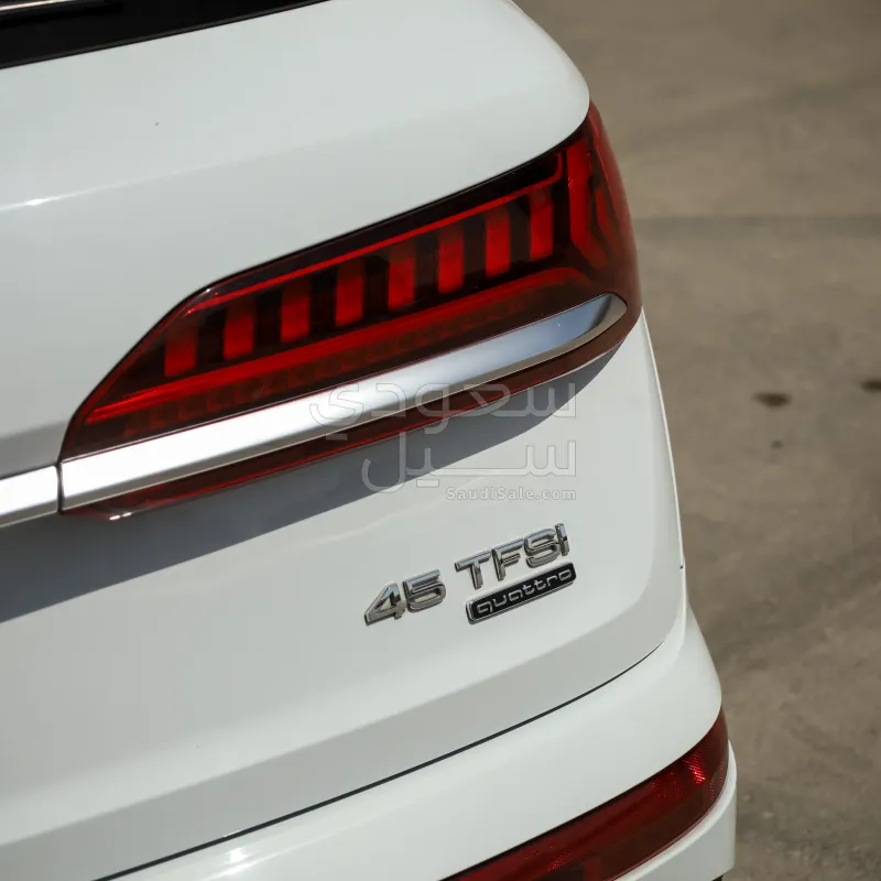 2022 اودي كيو 7 اس لاين