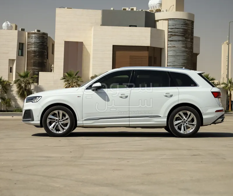 2022 اودي كيو 7 اس لاين