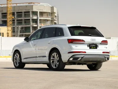 2022 اودي كيو 7 اس لاين