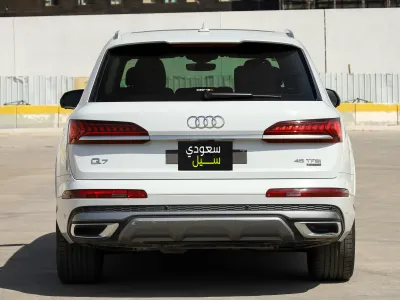 2022 اودي كيو 7 اس لاين