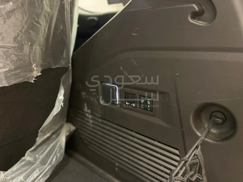 2023 شفروليه تاهو زد 71