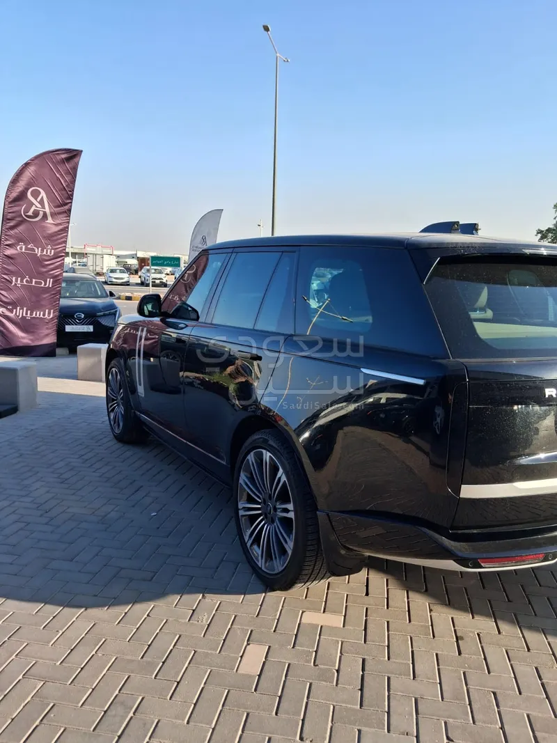 2022 لاند روفر رينج روفر اوتوبيوغرافي