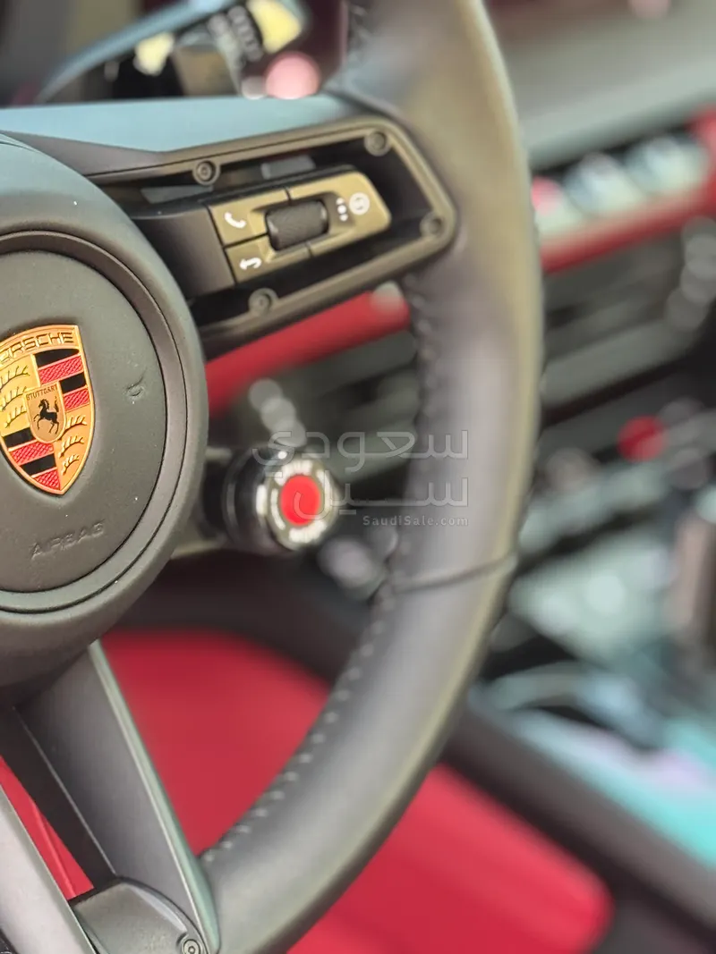 2026 بورش 911 كاريرا جي تي اس