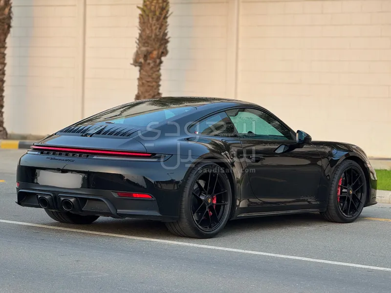 2026 بورش 911 كاريرا جي تي اس