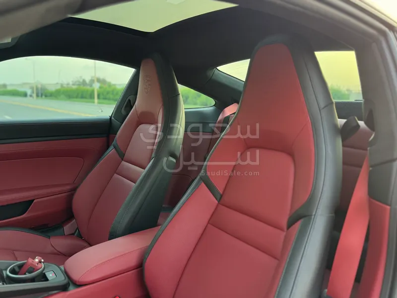 2026 بورش 911 كاريرا جي تي اس