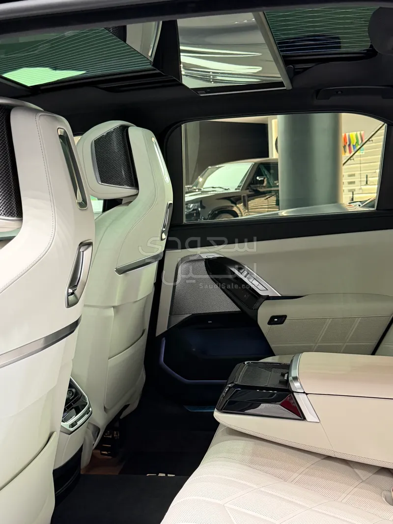 2026 بي ام دبليو الفئة السابعة 735أي