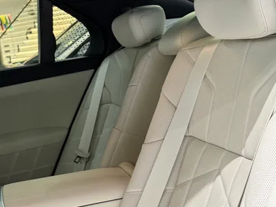 2026 بي ام دبليو الفئة السابعة 735أي