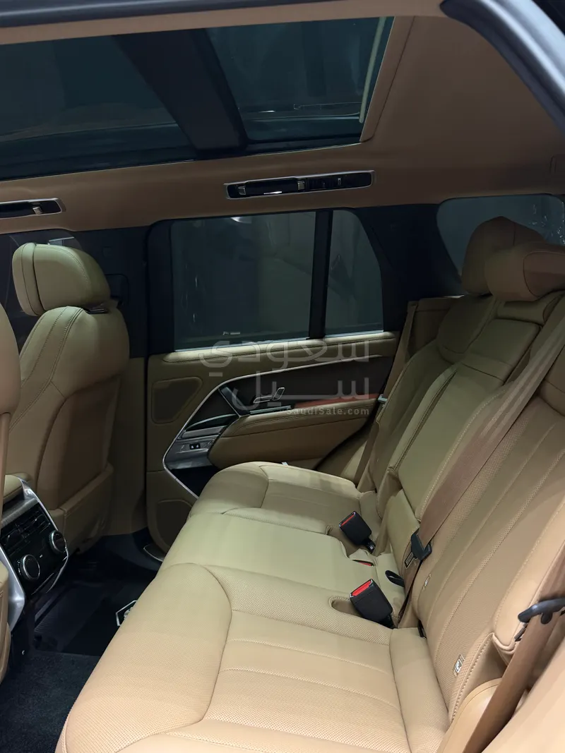 2025 لاند روفر رينج روفر اتش اس اي