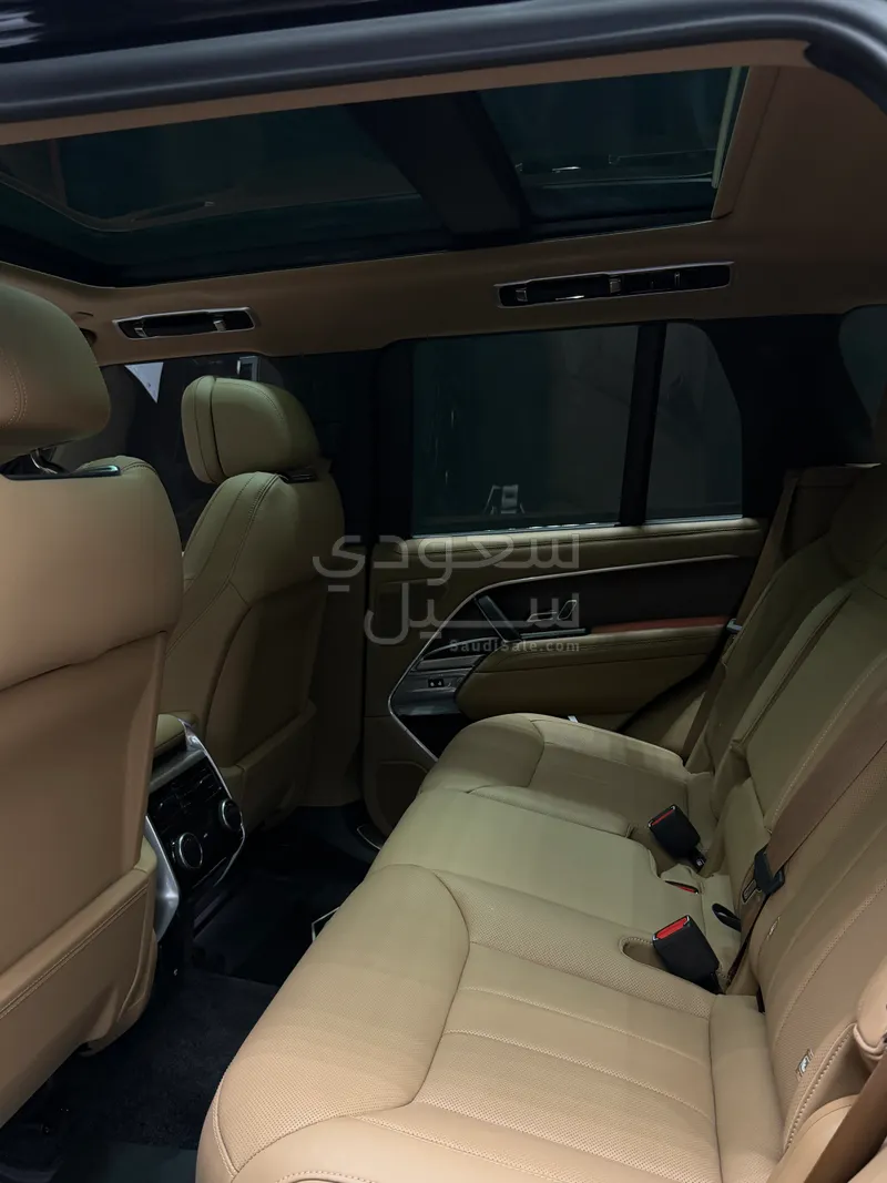 2025 لاند روفر رينج روفر اتش اس اي