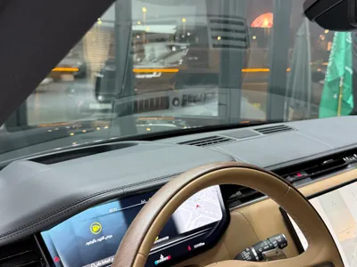 2025 لاند روفر رينج روفر اتش اس اي