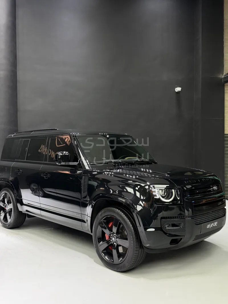 2025 لاند روفر ديفيندر اكس 110