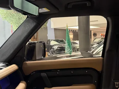 2025 لاند روفر ديفيندر اكس 110