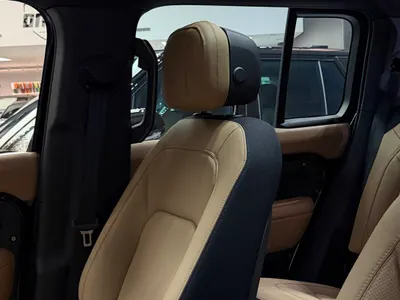 2025 لاند روفر ديفيندر اكس 110