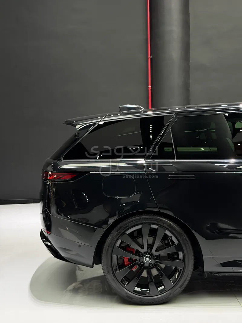 2025 لاند روفر رينج روفر سبورت اتش اس اي