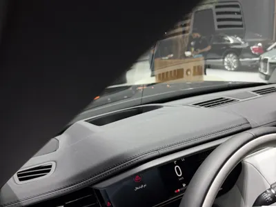 2025 لاند روفر رينج روفر سبورت اتش اس اي